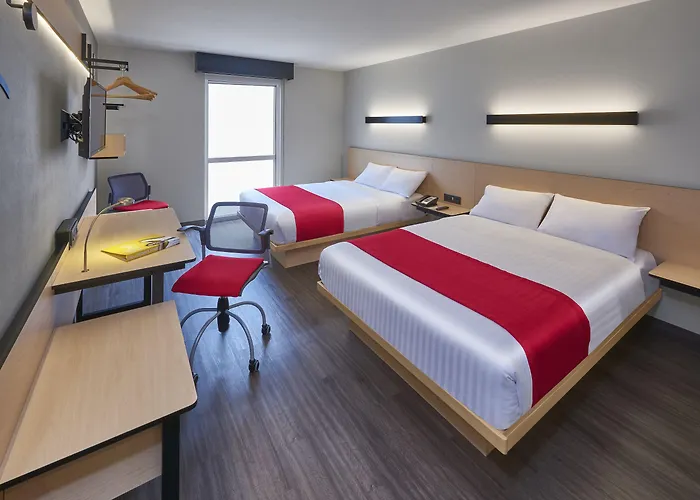 Hotel Express By Marriott La Raza 3*